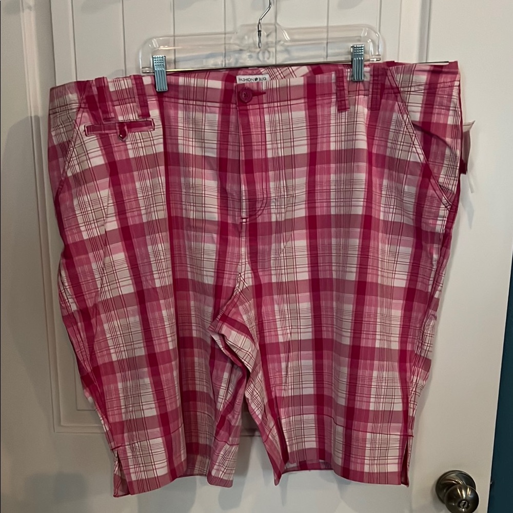Fashion Bug Pink Plaid Women's Cargo Shorts